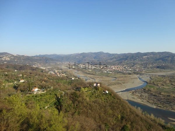 appartamento in vendita a Vezzano Ligure