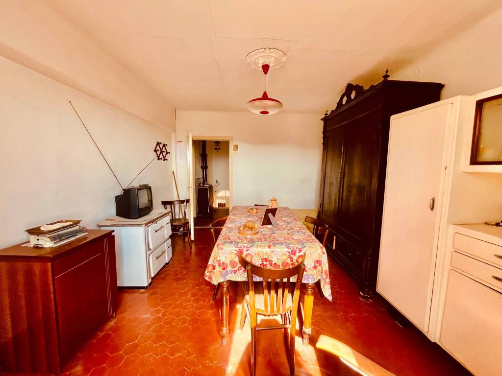 appartamento in vendita a Vezzano Ligure