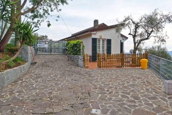 casa indipendente in vendita a Vezzano Ligure