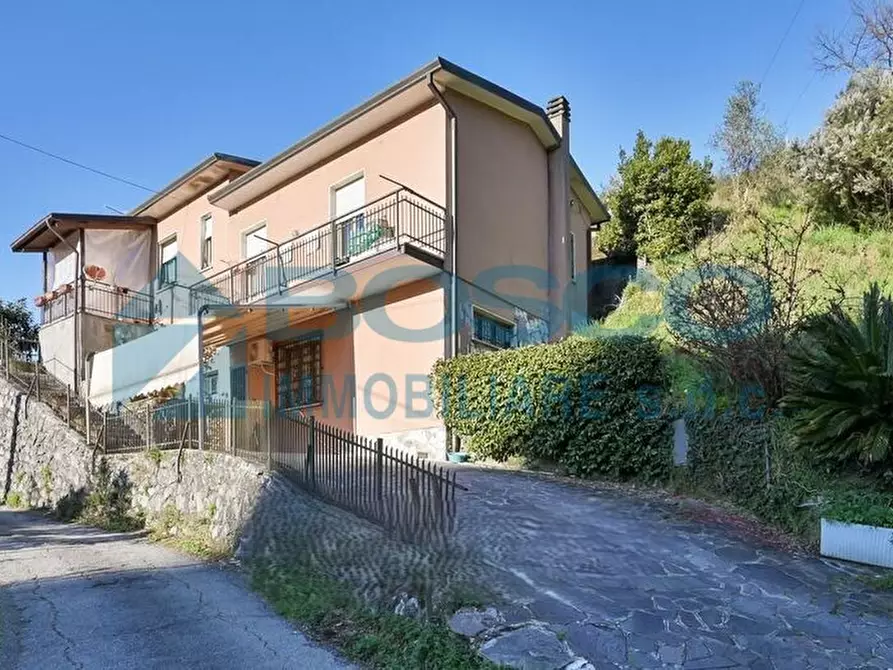 casa indipendente in vendita a Vezzano Ligure
