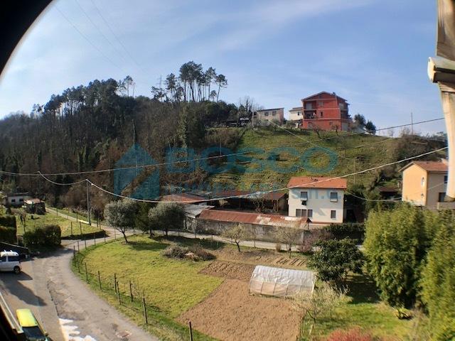 appartamento in vendita a Vezzano Ligure