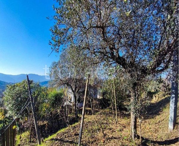 casale in vendita a Vezzano Ligure