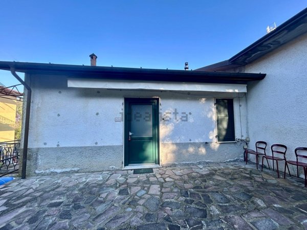 casa indipendente in vendita a Vezzano Ligure