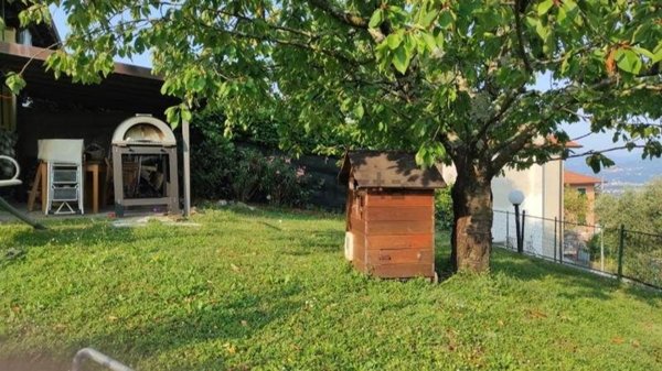 appartamento in vendita a Vezzano Ligure