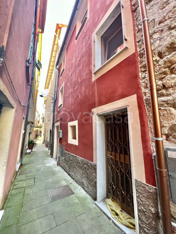 appartamento in vendita a Vezzano Ligure in zona Valeriano