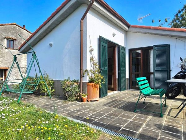 casa indipendente in vendita a Vezzano Ligure