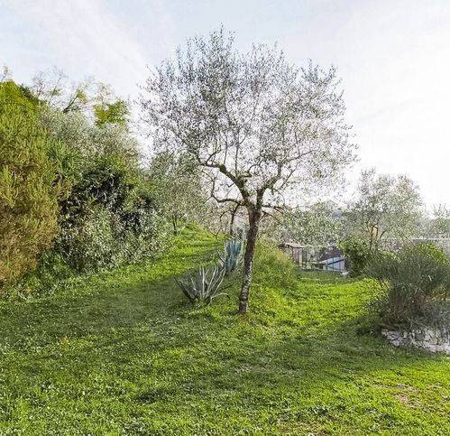 casa indipendente in vendita a Vezzano Ligure