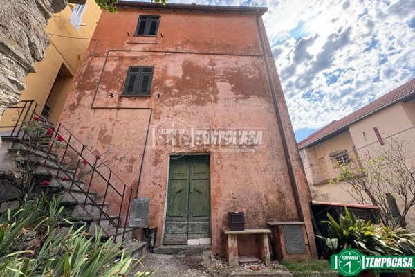 appartamento in vendita a Vezzano Ligure