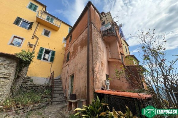 casa indipendente in vendita a Vezzano Ligure