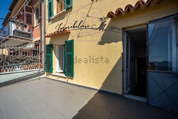 appartamento in vendita a Vezzano Ligure