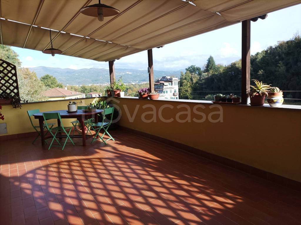 casa indipendente in vendita a Vezzano Ligure