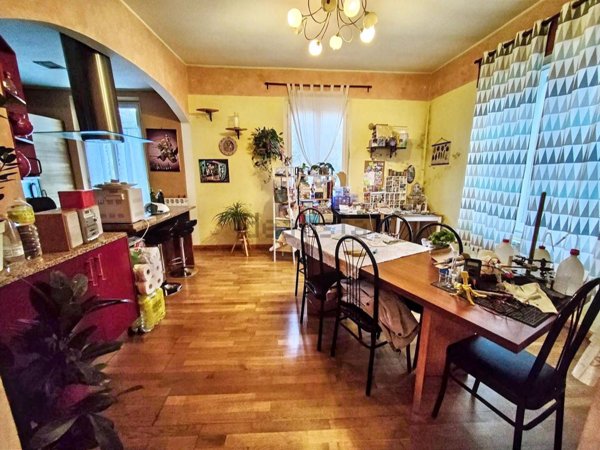 casa indipendente in vendita a Vezzano Ligure