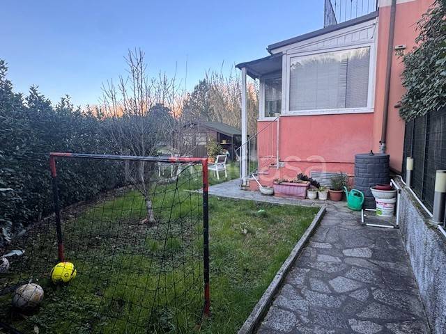 casa indipendente in vendita a Vezzano Ligure