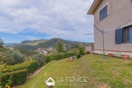 casa indipendente in vendita a Vezzano Ligure