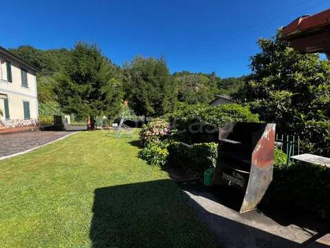 casa indipendente in vendita a Vezzano Ligure in zona Valeriano