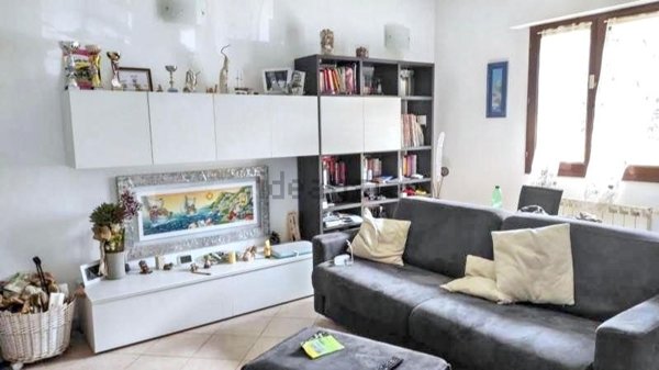 appartamento in vendita a Vezzano Ligure in zona Valeriano