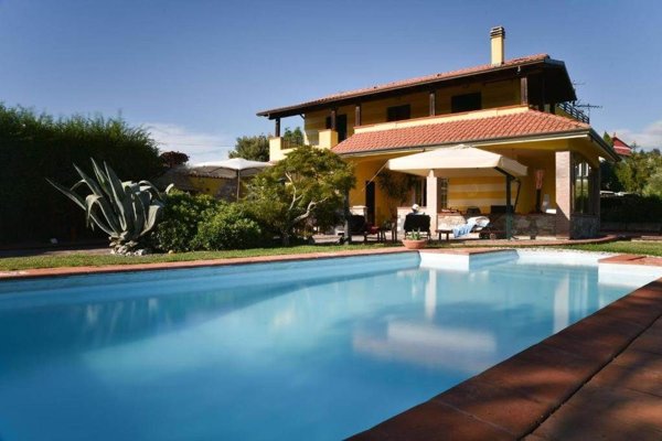 appartamento in vendita a Vezzano Ligure
