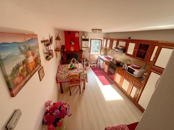 appartamento in vendita a Vezzano Ligure