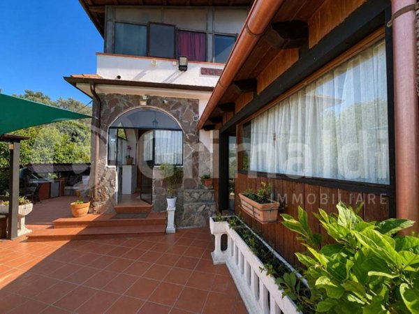 casa indipendente in vendita a Vezzano Ligure in zona Prati