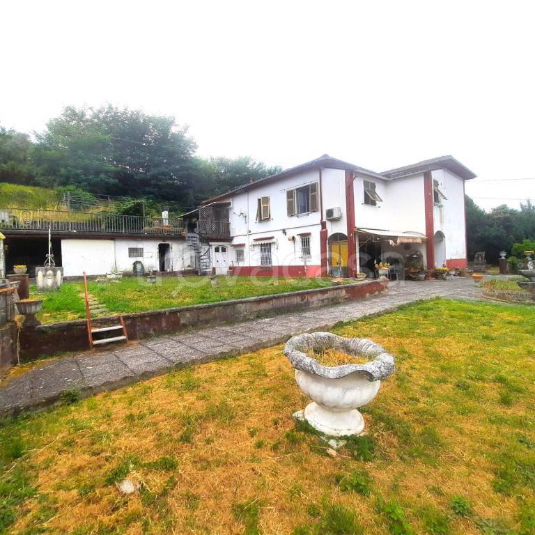 casa indipendente in vendita a Vezzano Ligure in zona Prati