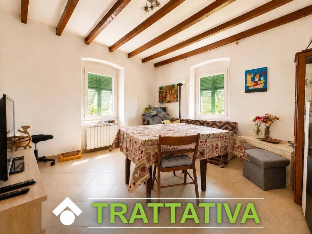 appartamento in vendita a Vezzano Ligure in zona Prati