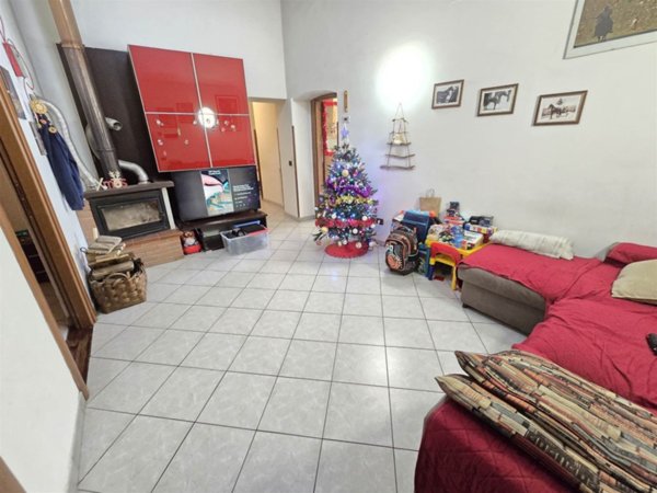 appartamento in vendita a Vezzano Ligure in zona Lagoscuro