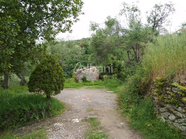 casale in vendita a Vezzano Ligure in zona Prati