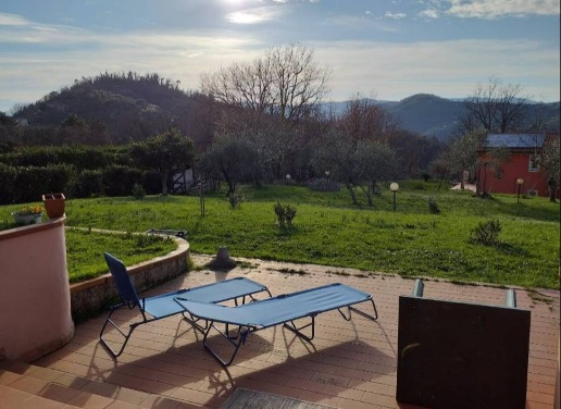 casa indipendente in vendita a Vezzano Ligure in zona Valeriano