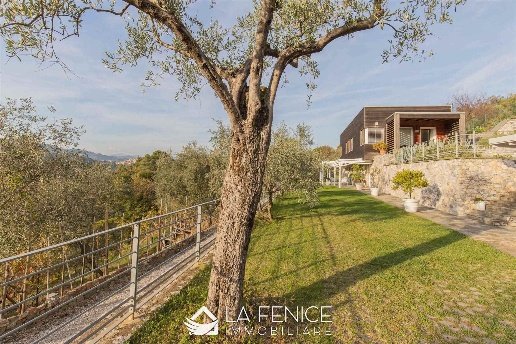 casa indipendente in vendita a Vezzano Ligure in zona Valeriano