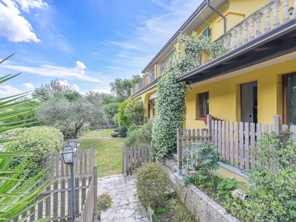 casa indipendente in vendita a Vezzano Ligure in zona Prati