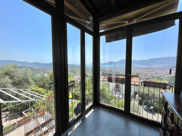 casa indipendente in vendita a Vezzano Ligure