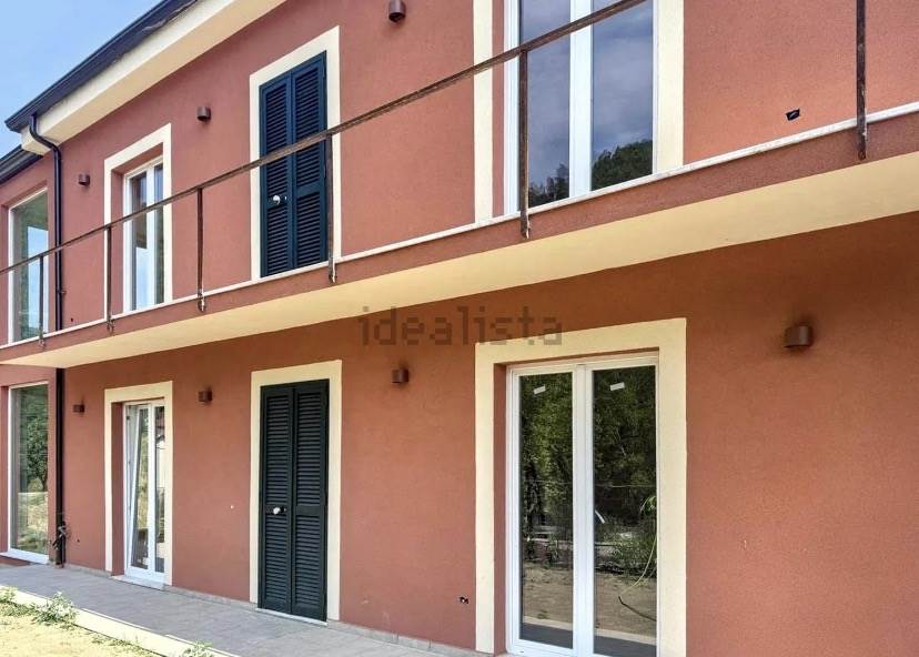 appartamento in vendita a Vezzano Ligure in zona Prati