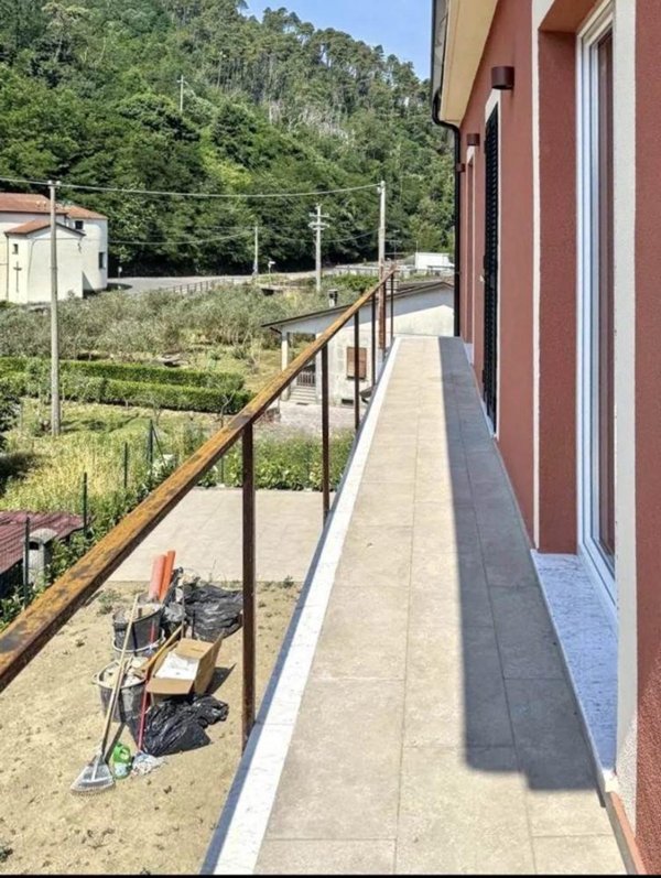 casa indipendente in vendita a Vezzano Ligure in zona Prati