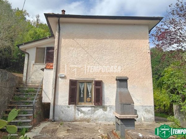 casa indipendente in vendita a Vezzano Ligure in zona Lagoscuro