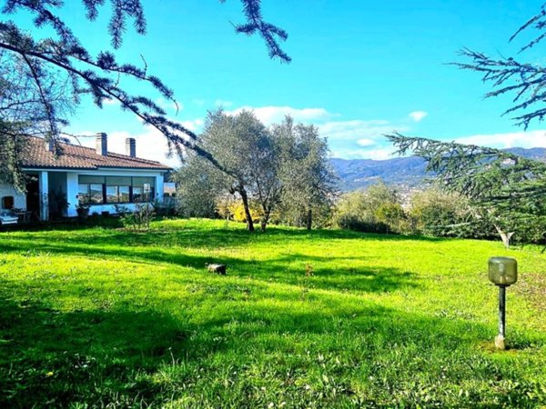 casa indipendente in vendita a Vezzano Ligure in zona Valeriano