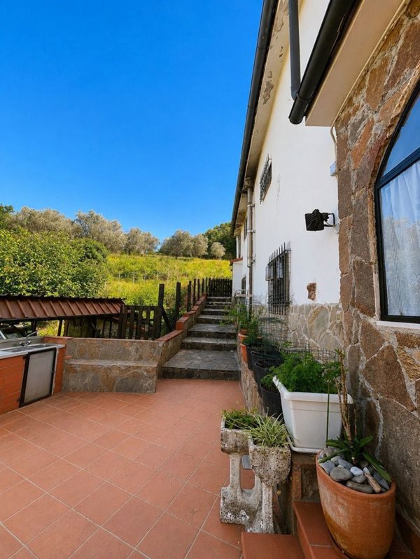 casa indipendente in vendita a Vezzano Ligure in zona Prati