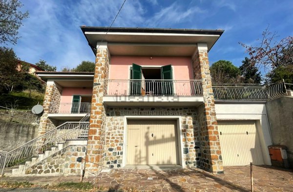 casa indipendente in vendita a Zignago in zona Serò