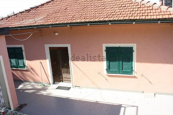 esavano in vendita a Zignago in zona Serò