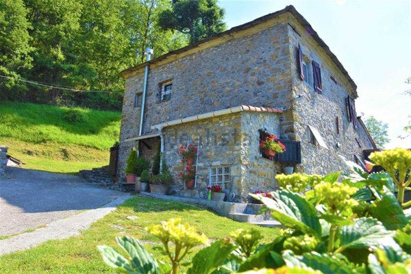 casa indipendente in vendita a Zignago in zona Torpiana