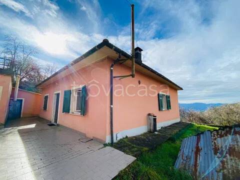 casa indipendente in vendita a Zignago in zona Serò