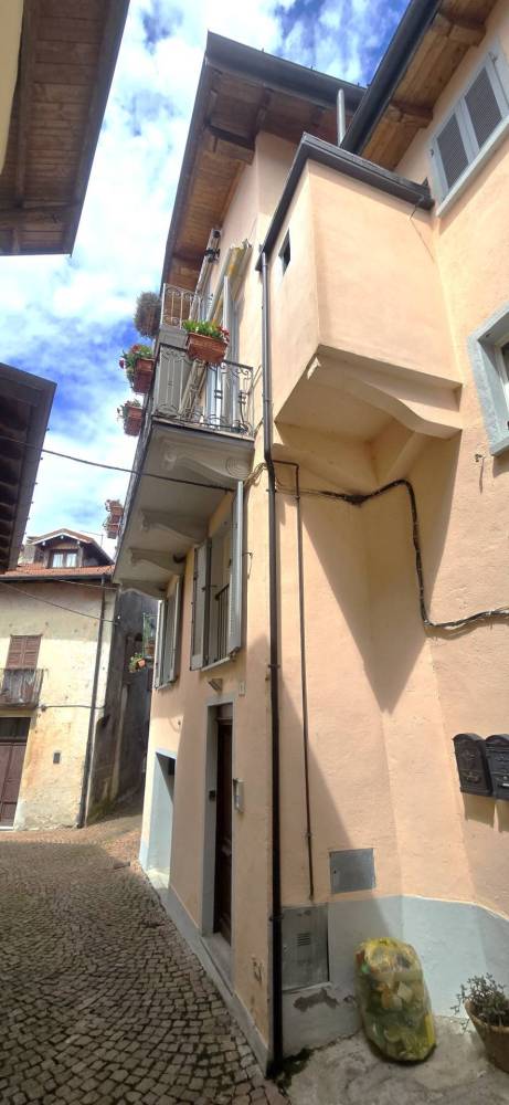 casa indipendente in vendita ad Agra