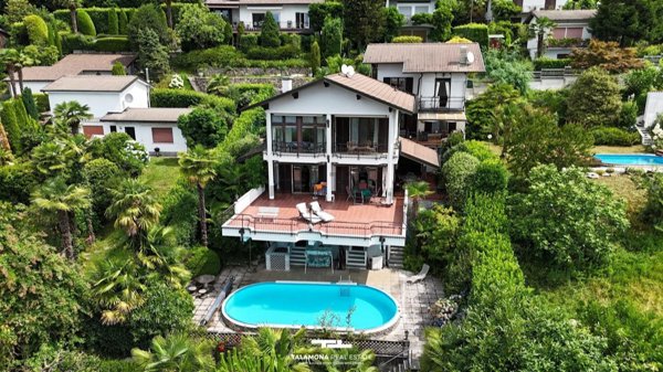 casa indipendente in vendita ad Agra