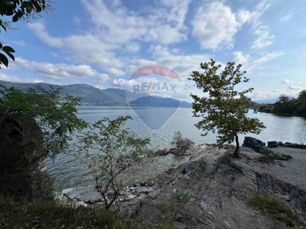 casa indipendente in vendita ad Agra