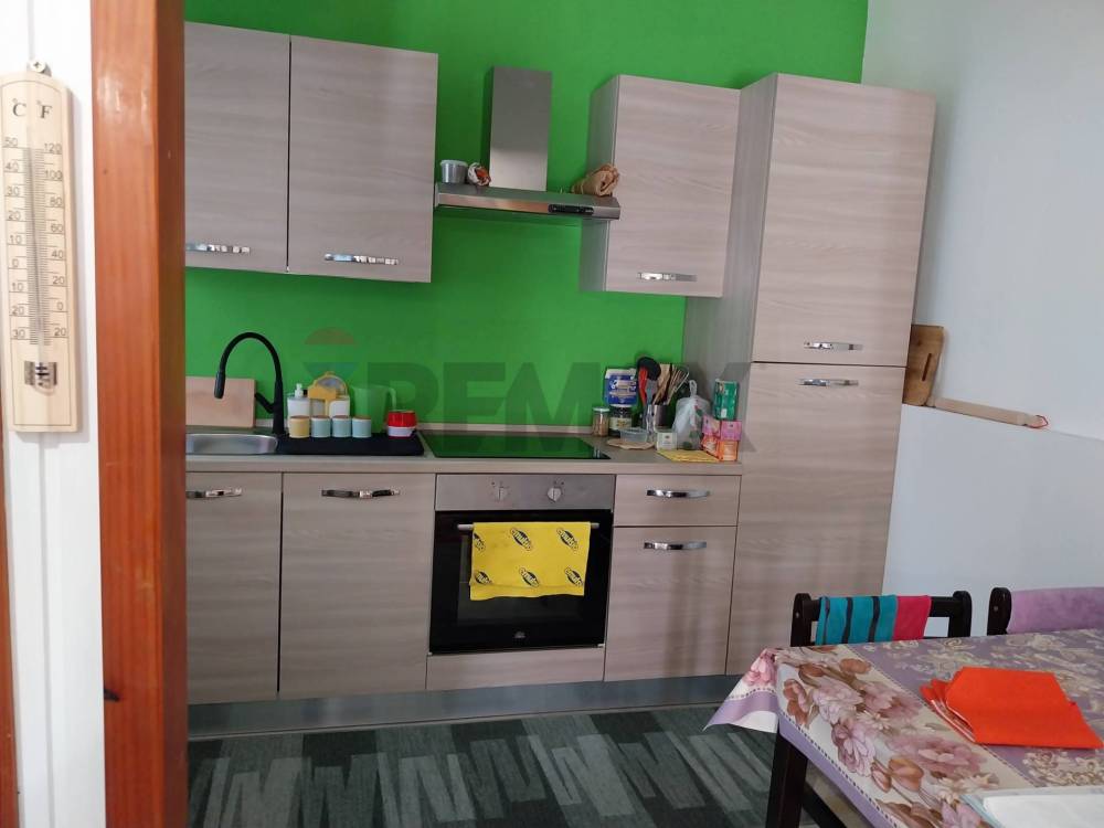 appartamento in vendita ad Agra