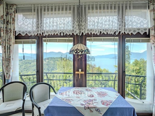 casa indipendente in vendita ad Agra