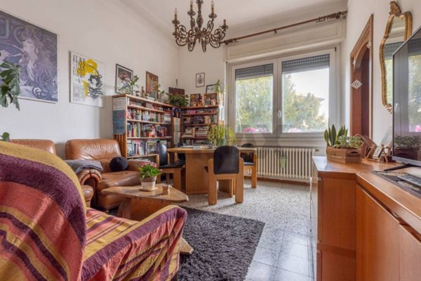 casa indipendente in vendita ad Agra