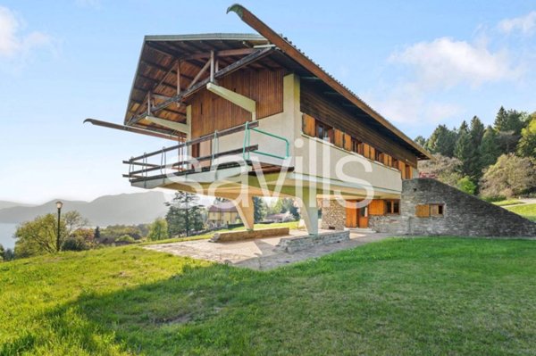casa indipendente in vendita ad Agra