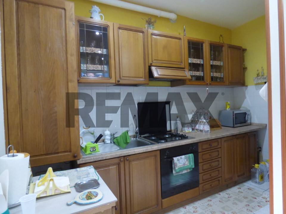 appartamento in vendita ad Agra