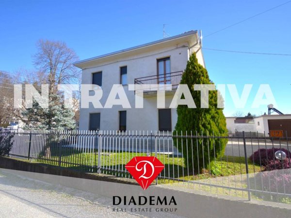 appartamento in vendita ad Albizzate