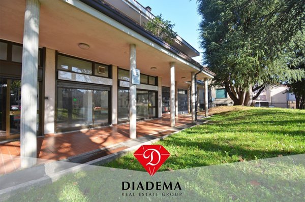 negozio in vendita ad Albizzate